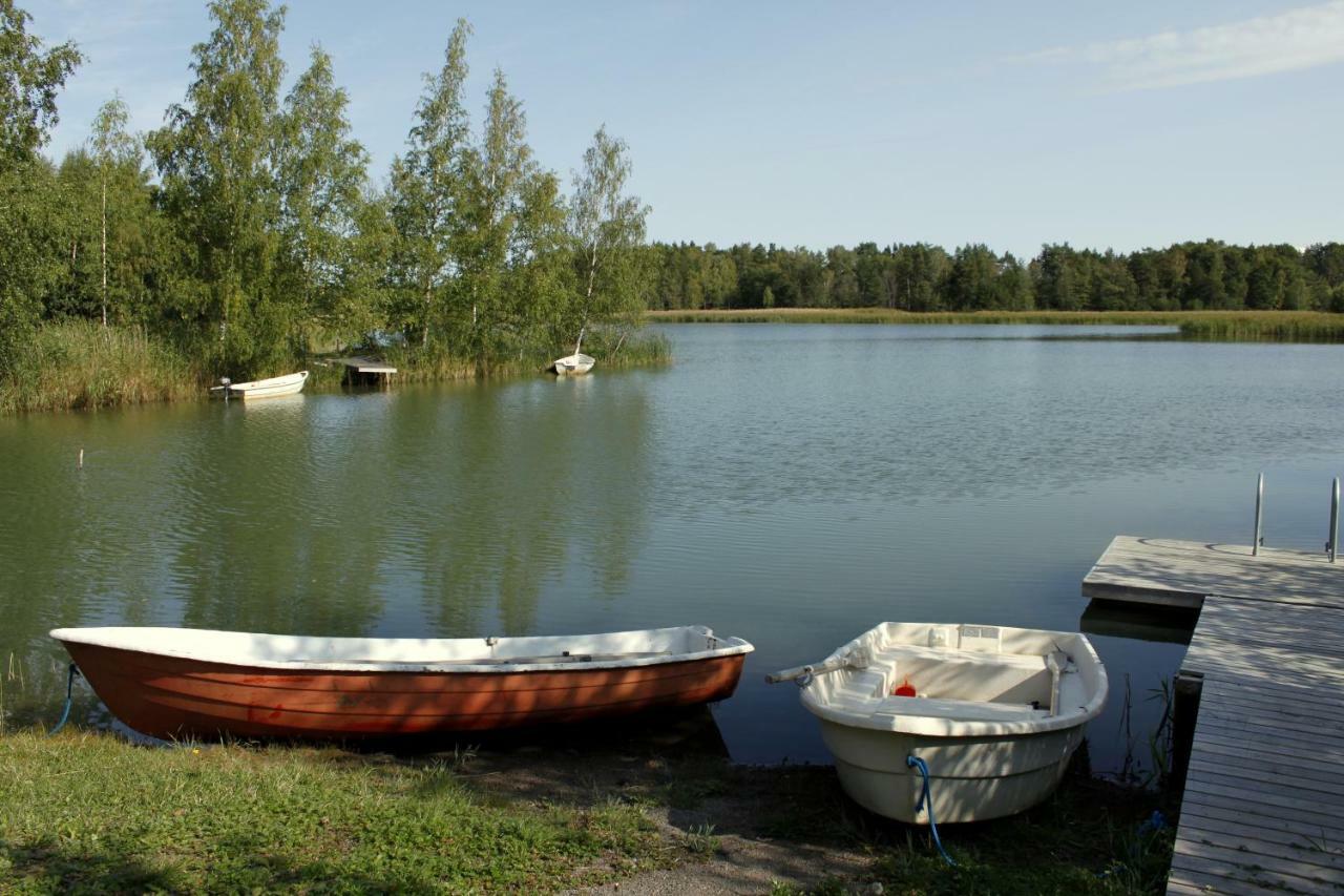 Villa Tamminiemen Lomamoekit Kustavi Esterno foto
