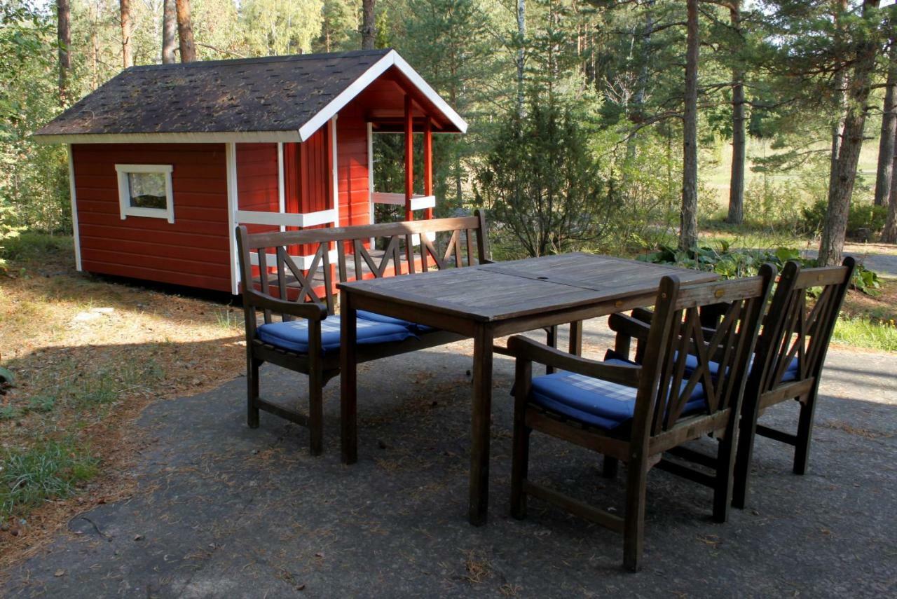 Villa Tamminiemen Lomamoekit Kustavi Esterno foto